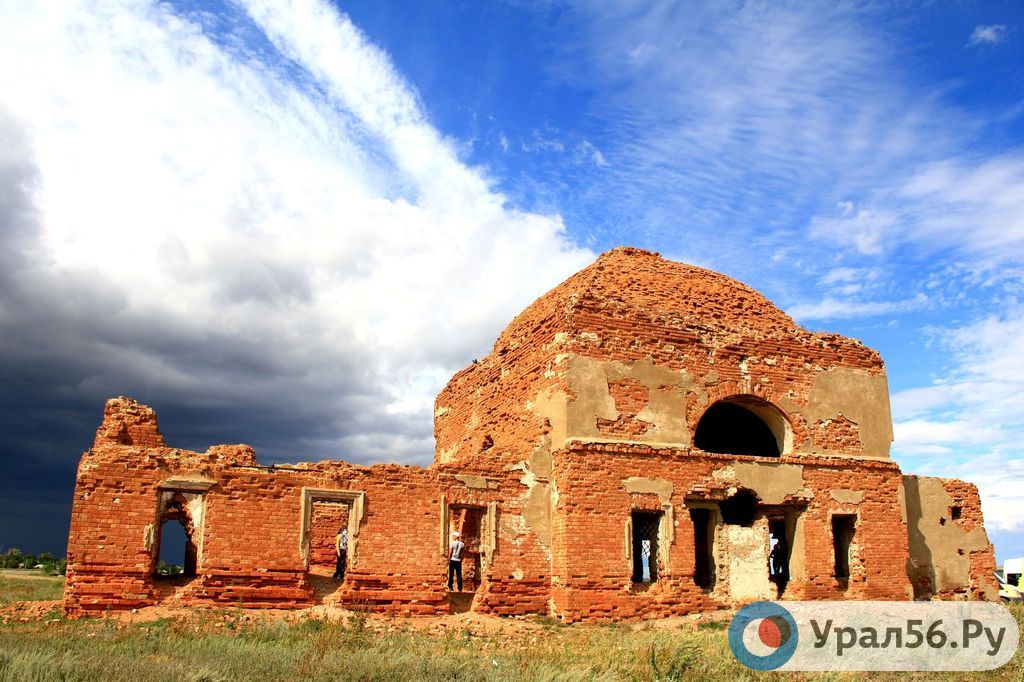 Оренбургская область кваркенский. Село Уртазым Оренбургская область. Уртазым Оренбургская область Церковь. Село Уртазым Кваркенского района. Кваркенский район Уртазым храм.